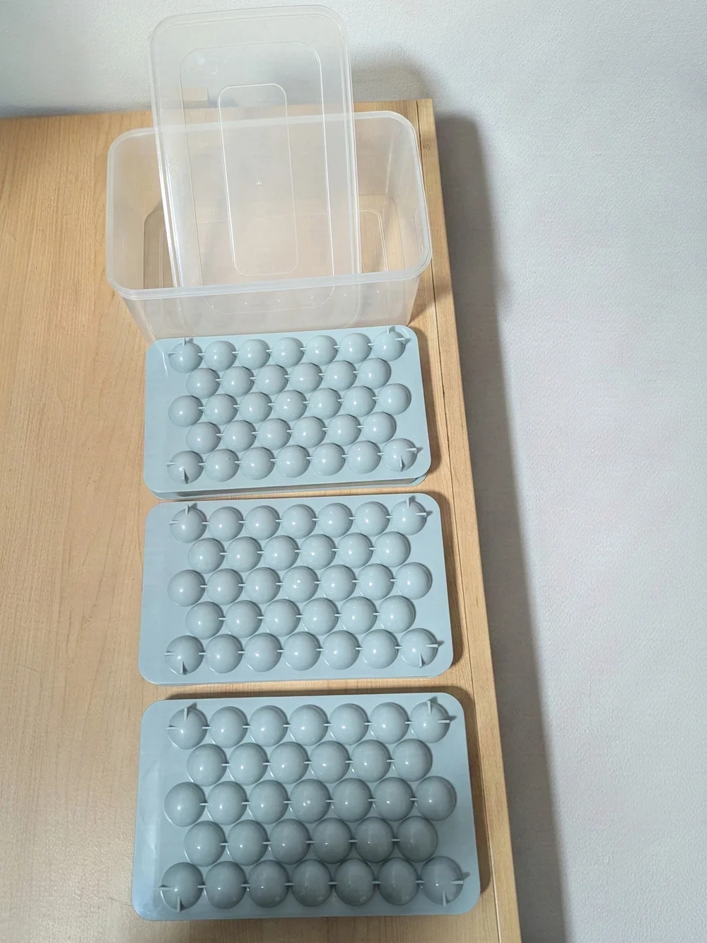 Round Ice Cube Tray with Storage Bin - Light Blue